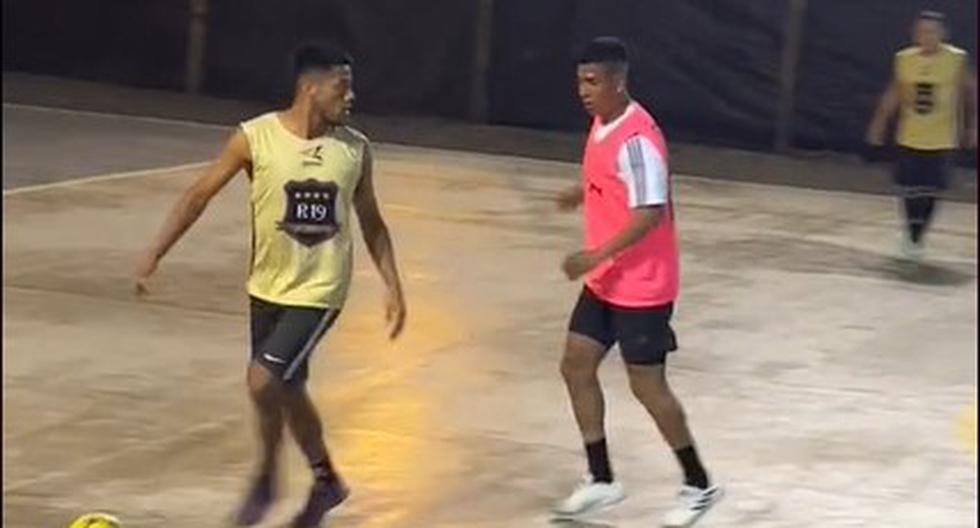 Paolo Hurtado es captado jugando en campeonato de Villa El Salvador | VIDEO VIRAL