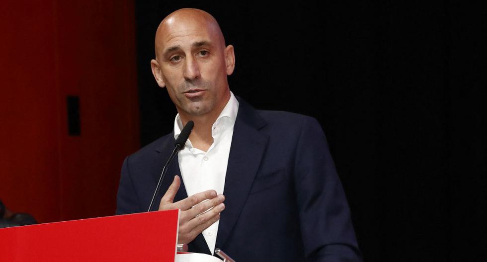 Luis Rubiales renuncia a la presidencia de la Real Federación Española de Fútbol