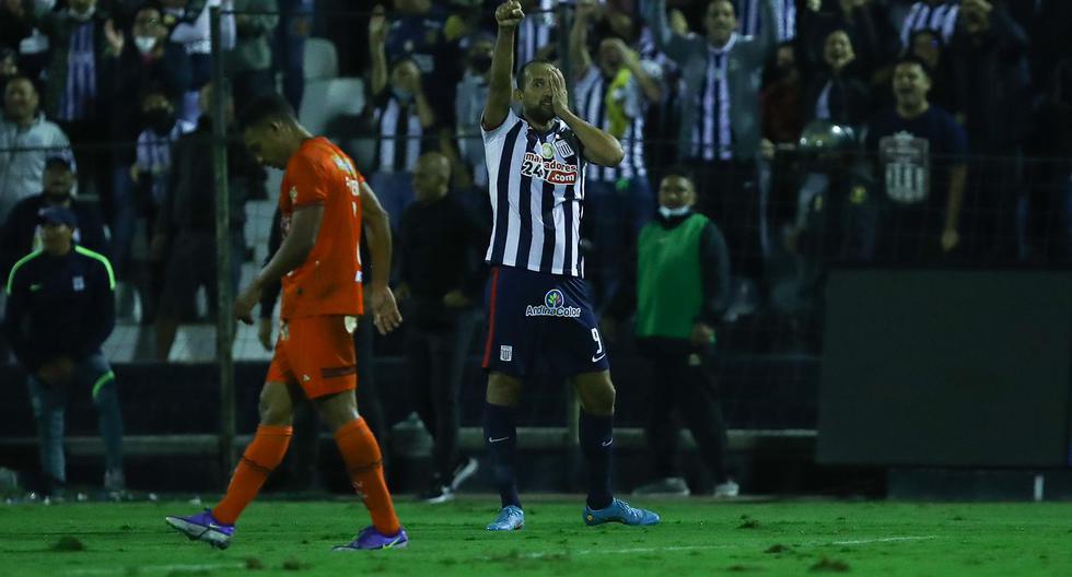 Alianza Lima, con goles de Barcos y Benavente, venció a UCV y queda a cinco puntos del líder de la Liga 1 [FOTOS]