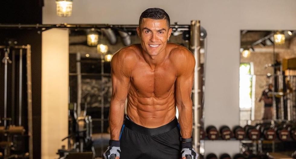 Cristiano Ronaldo muestra los resultados de su trabajo físico durante sus vacaciones