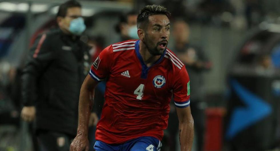 Selección de Chile: Mauricio Isla fue liberado de la gira por Asia