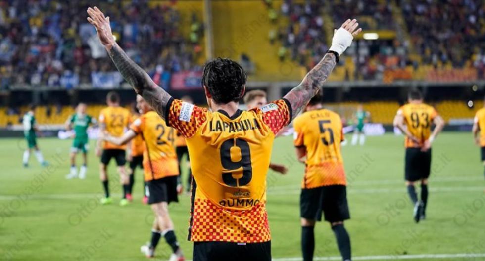 Lapadula reflexiona por su momento en Benevento: “¡Los tiempos difíciles crean hombres fuertes!” 