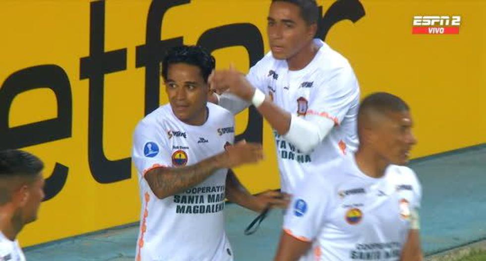 Gol de Cristian Techera para Ayacucho FC: puso el 2-1 parcial sobre Sao Paulo 