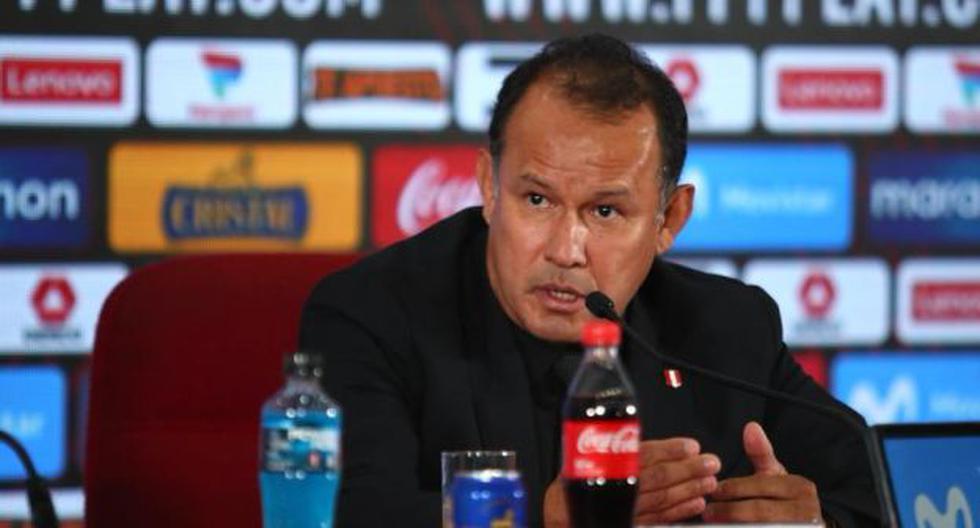 Juan Reynoso dialogó con algunos jugadores de la selección peruana: “Están con sed de revancha”