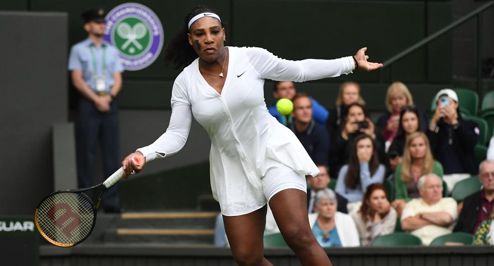 Serena Williams reapareció en singles en Wimbledon, pero fue eliminada en primera ronda