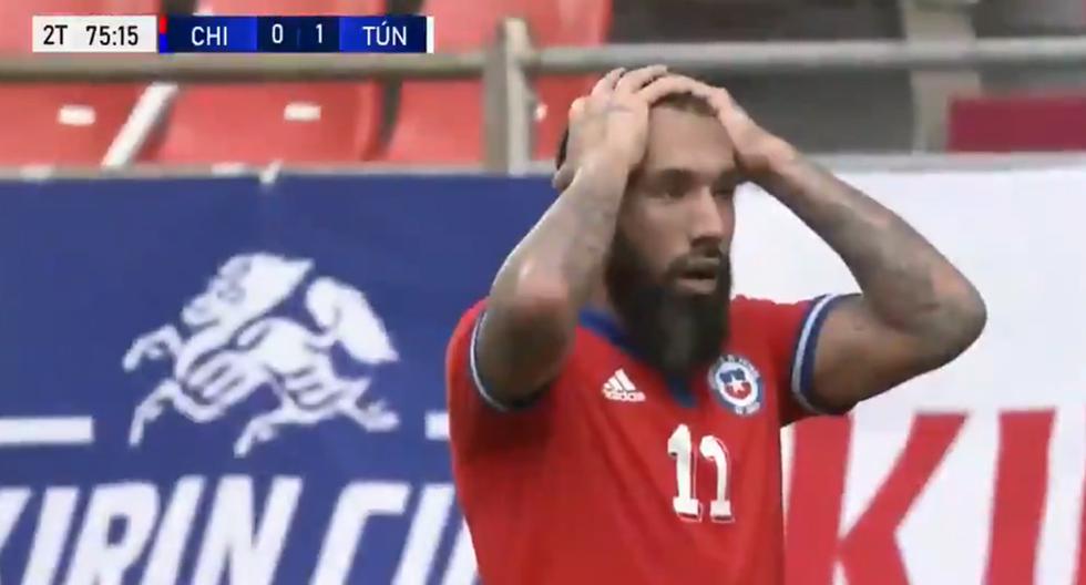 Ronnie Fernández se perdió el 1-1 de Chile sobre Túnez 