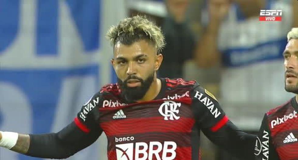 Doblete de ‘Gabigol’ a U. Católica: Flamengo consiguió así el 2-1 en Santiago 