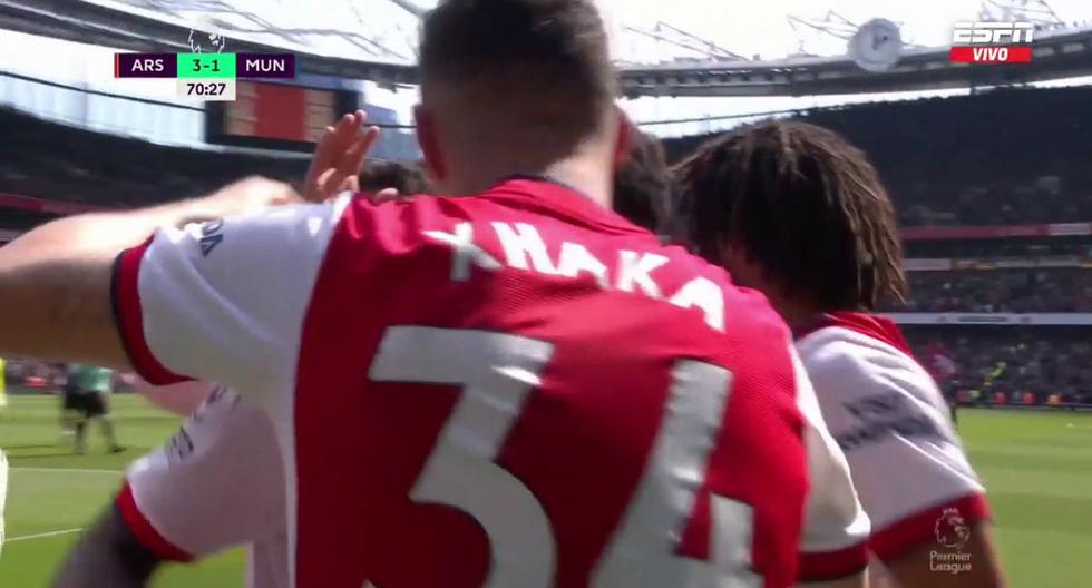 Tremendo zurdazo: Xhaka anotó un golazo para el 3-1 del Arsenal vs. Manchester United 