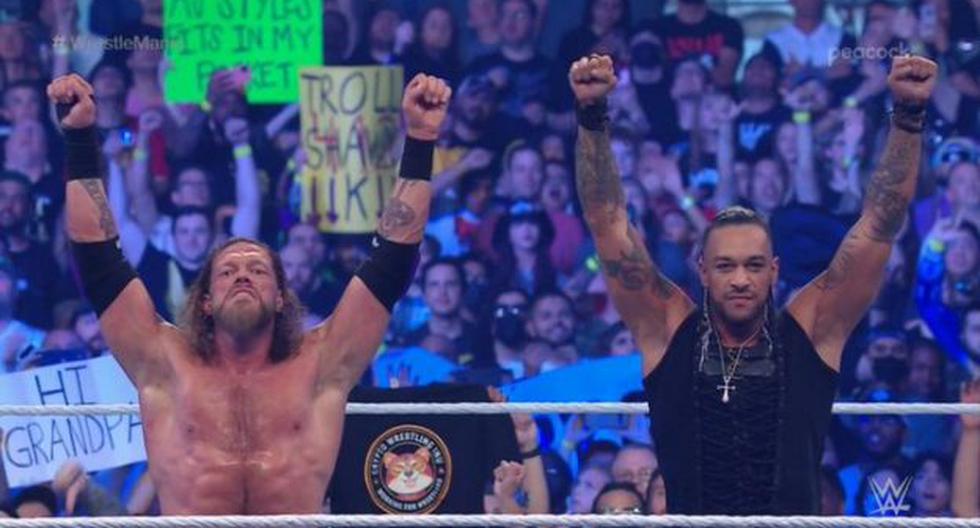 Edge derrotó a AJ Styles con ayuda de Damian Priest en WrestleMania 38 