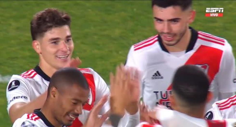 Tres goles en cuatro minutos: Simón y Álvarez marcaron el 6-0 del River vs. Alianza 