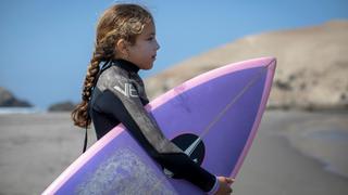 Antonella Caballero: la niña de ocho años que hoy es la nueva gran promesa del surf peruano