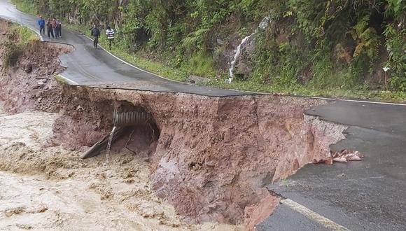 La carretera que une las regiones de San Martín y La Libertad quedó afectada en dos tramos, mientras que dos puentes de esta vía fueron dañados. (Foto: Gobierno Regional de San Martín)