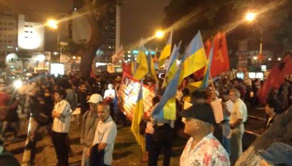 Cientos de personas marcharon contra el TPP en Lima