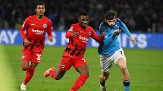 Napoli goleó a Frankfurt y clasifica a cuartos de final por Champions League