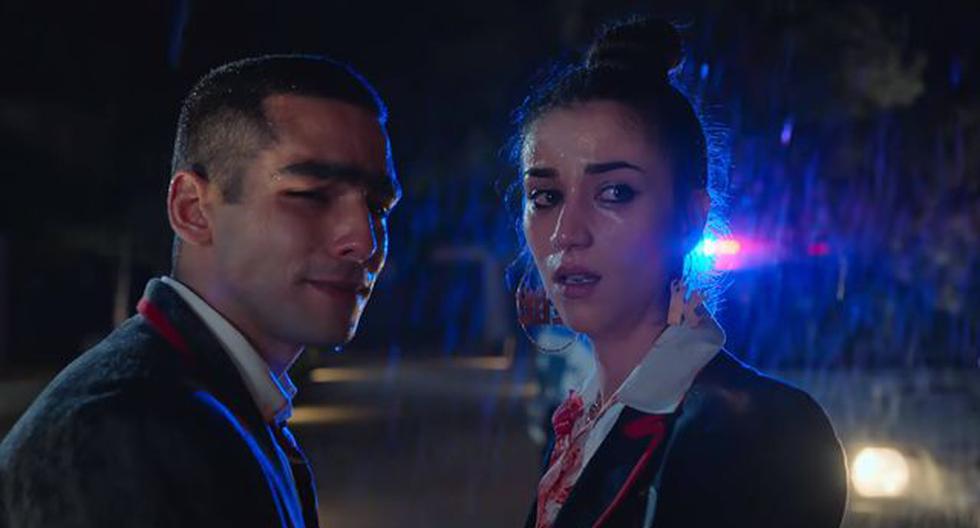 Omar (Omar Ayuso) y Rebeka (Claudia Salas) en el final de "Élite 5".