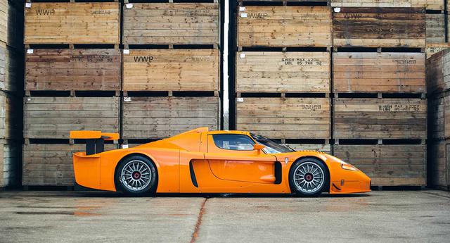 El Maserati MC12 Corsa cuenta con un potente motor V12 de 744 hp que le permite alcanzar los 326 km/h. (Fotos: Girardo & Co.).