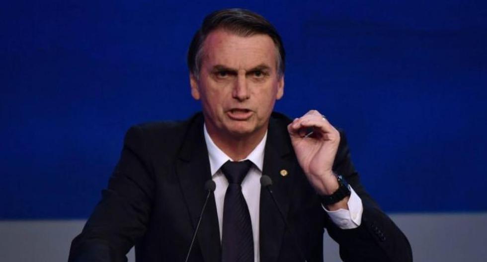 El mandatario electo de Brasil, Jair Bolsonaro se pronunció sobre la pena de muerte a través de su cuenta de Twitter, (Foto: EFE)