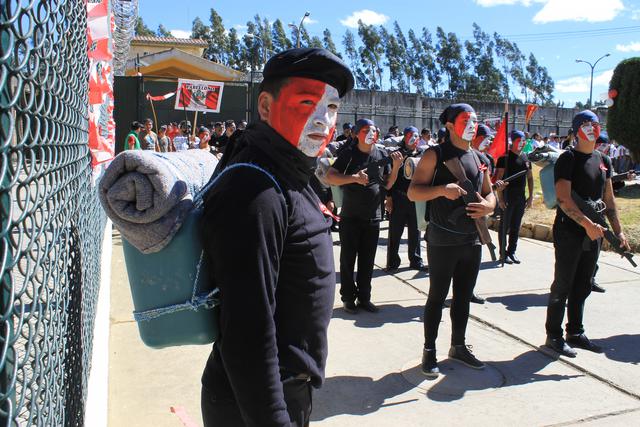 Cajamarca: internos del penal de Huacariz desfilaron por Fiestas Patrias. (Foto: Martín Alvarado Correa)