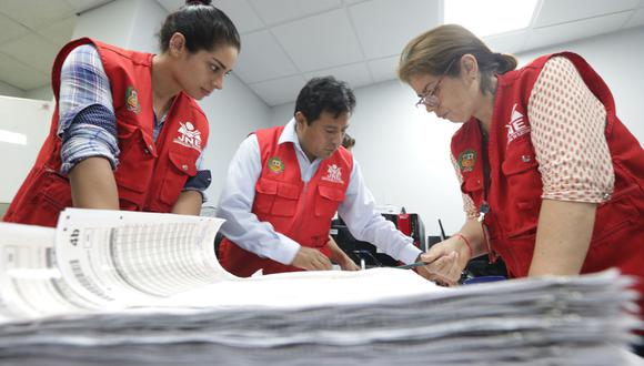 El Partido Aprista Peruano solo ha presentado tres listas de candidatos al Congreso dentro del plazo de ley. Las listas corresponden a la región de Junín, Arequipa y Peruanos en el Extranjero. Foto: Andina