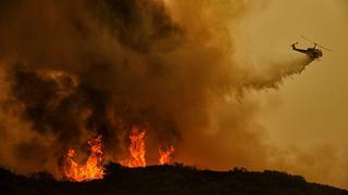 EE.UU.: incendio forestal en California amenaza con alcanzar a 4 mil casas