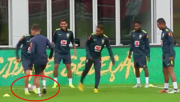 YouTube: espectacular huacha de Coutinho a Filipe Luis enloqueció a Neymar. (Foto: Captura de video)
