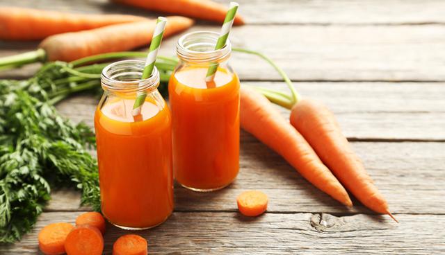 Zanahoria. Que la flacidez llegue al rostro es una amenaza constante. Pero tranquila, el betacaroteno, vitamina que encontramos en alimentos de color naranja, como la zanahoria, es capaz de frenarlo. (Foto: Shutterstock)