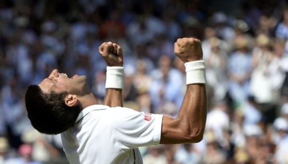 Novak Djokovic ganó y clasificó a la final de Wimbledon