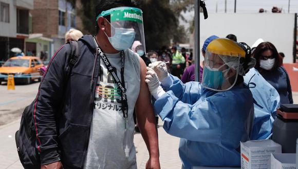 El Minsa llevó adelante, este último fin de semana, una campaña de vacunación contra la difteria y el tétano. (Fotos: Ángela Ponce/ @photo.gec)