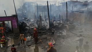 Iquitos: incendio en Belén deja más de 10 viviendas afectadas