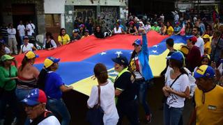 Venezuela: Se intensifican las presiones para revocar a Maduro