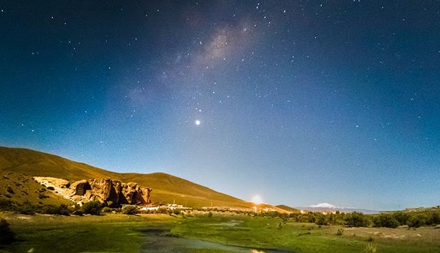El modo nocturno del Huawei P30 Pro es capaz de capturar las estrellas e incluso la vía láctea en lugares abiertos y con poca luz.