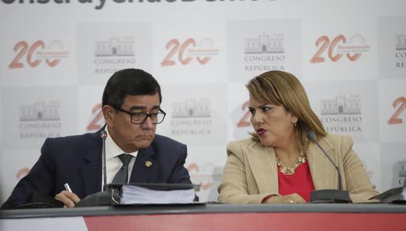Digna Calle renunció a la segunda vicepresidencia del Congreso. (Foto: GEC)