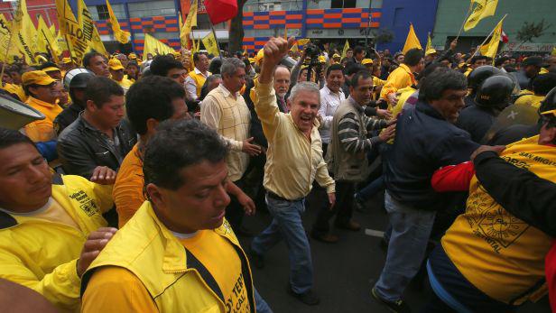 Sigan la pista del dinero, por Cecilia Valenzuela