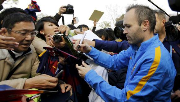 Barcelona: autógrafos y delirio por los cracks en Japón [VIDEO]