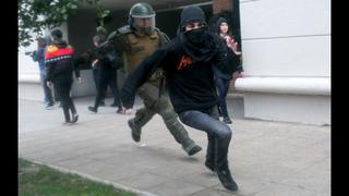 Chile: Estudiantes marchan por una profunda reforma educativa