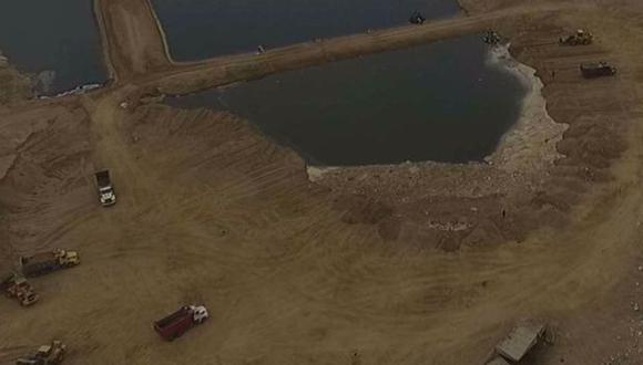 Lurín: acusan a comuneros de arrojo de desmonte en laguna
