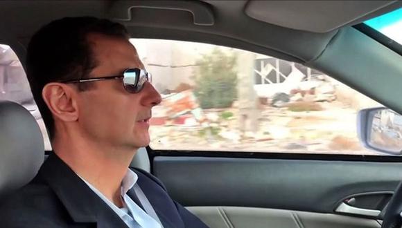 YouTube: Al-Assad se filma conduciendo hacia Guta para alardear victoria. (Foto: Captura)