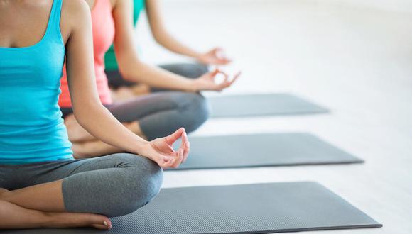 Conoce los mitos y verdades de practicar yoga