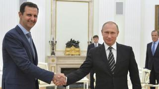 Reino Unido pide a Putin "controlar" a Bashar al Asad en Siria