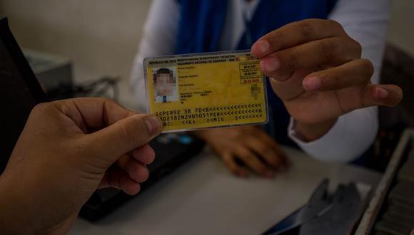 El DNI amarillo indica que el documento pertenece a un menor de edad. (Foto: Andina)