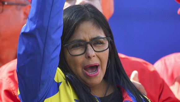 Crisis en Venezuela | Vicepresidenta chavista Delcy Rodríguez llama a Juan Guaidó a "reflexión" y parar la "locura" | Nicolás Maduro. (AFP)