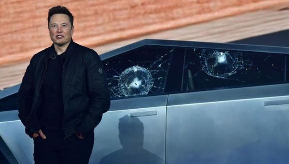 Los ventanas de la camioneta aguantaban el impacto de balas, dijo Tesla, pero la presentación organizada por la propia empresa terminó en un fracaso. (Foto: Getty)