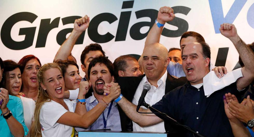 En diciembre del 2015, la coalición opositora Mesa de la Unidad Democrática (MUD) ganó las elecciones parlamentarias en Venezuela. (Foto: Reuters)