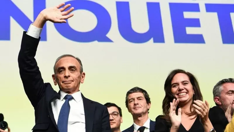 Far-right candidate Éric Zemmour urged his supporters to vote for Le Pen.  (AFP VIA GETTY IMAGES).
