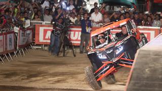 Dakar 2019: Robby Gordon realizó osada maniobra en la rampa de la partida simbólica | VIDEO