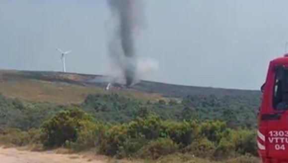 Tornado de fuego en Portugal sorprende a habitantes.