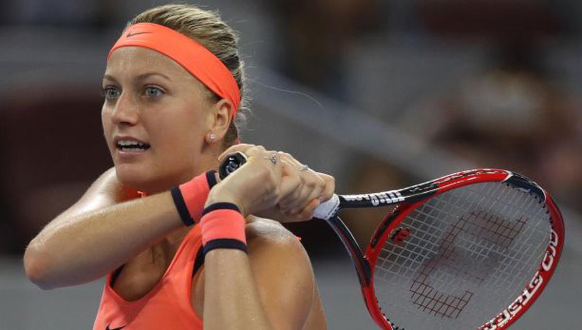 Tenista Kvitova vuelve a la cancha tras asalto a cuchilladas