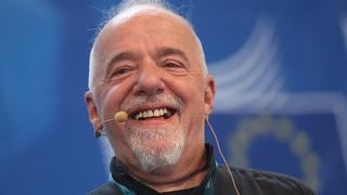 Paulo Coelho: "No es verdad que la gente es pirata y no paga"