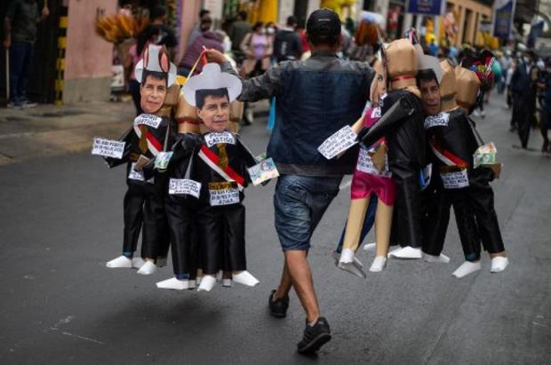 Why are dolls burned on New Years and what is the meaning of this practice?  (Photo: ERNESTO BENAVIDES / AFP)