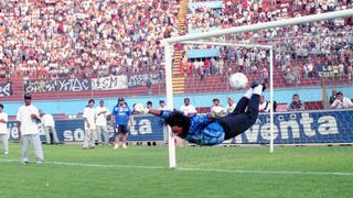 Higuita y el día que hizo el escorpión tapando por Alianza Lima